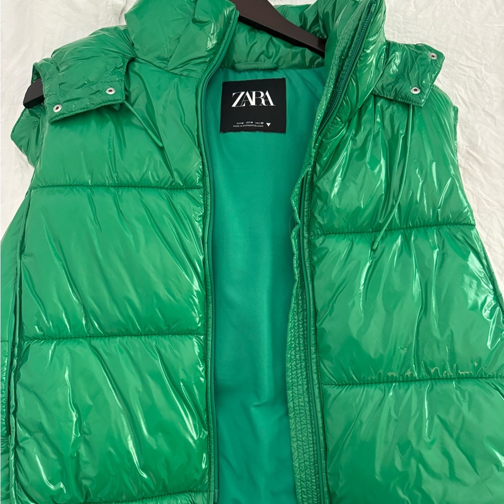 ZARA Puffer Vest Women's Size Medium NWT